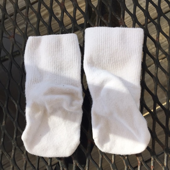 Infant booties - Picture 2 of 2